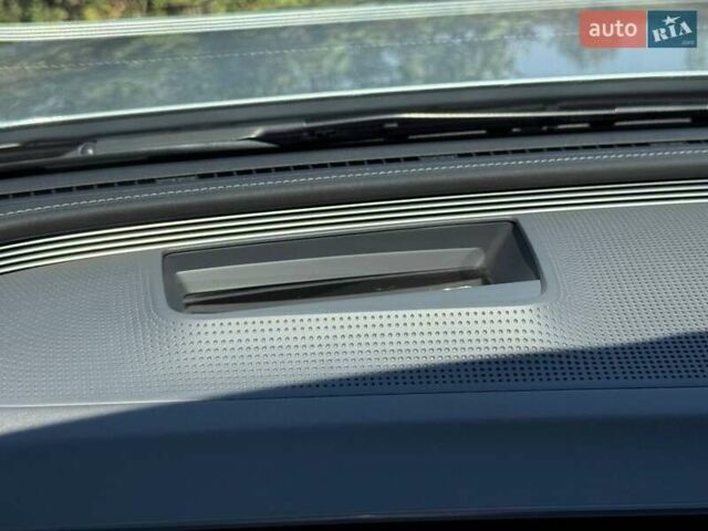 Сірий Мерседес EQC, об'ємом двигуна 0 л та пробігом 62 тис. км за 45500 $, фото 75 на Automoto.ua