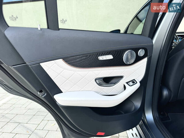 Серый Мерседес EQC, объемом двигателя 0 л и пробегом 118 тыс. км за 34999 $, фото 68 на Automoto.ua