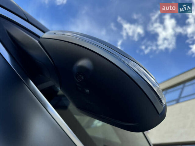 Серый Мерседес EQC, объемом двигателя 0 л и пробегом 118 тыс. км за 34999 $, фото 84 на Automoto.ua