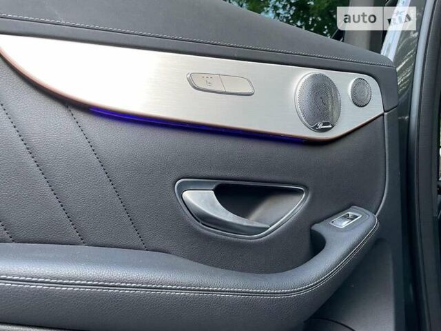 Серый Мерседес EQC, объемом двигателя 0 л и пробегом 124 тыс. км за 35699 $, фото 22 на Automoto.ua