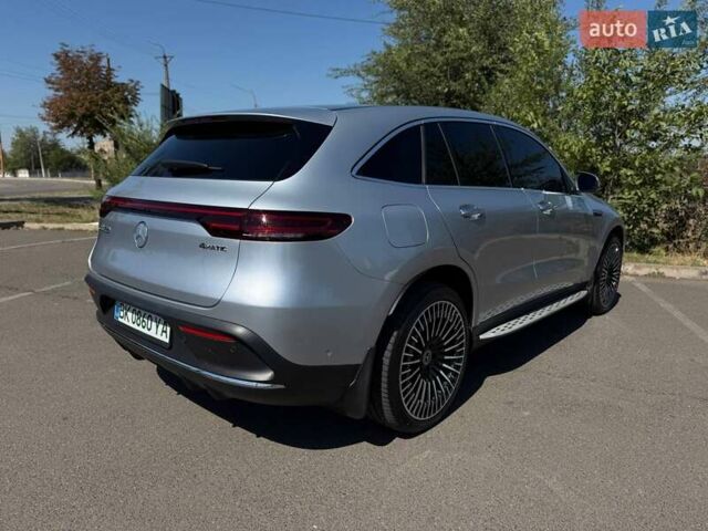 Сірий Мерседес EQC, об'ємом двигуна 0 л та пробігом 62 тис. км за 45500 $, фото 22 на Automoto.ua