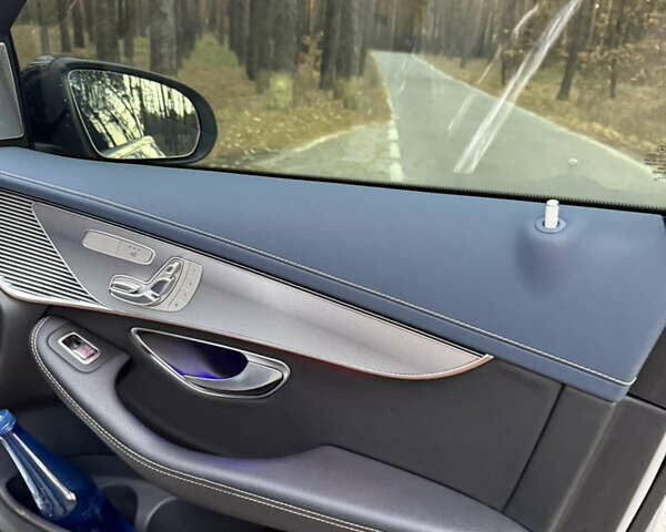 Серый Мерседес EQC, объемом двигателя 0 л и пробегом 70 тыс. км за 36000 $, фото 20 на Automoto.ua