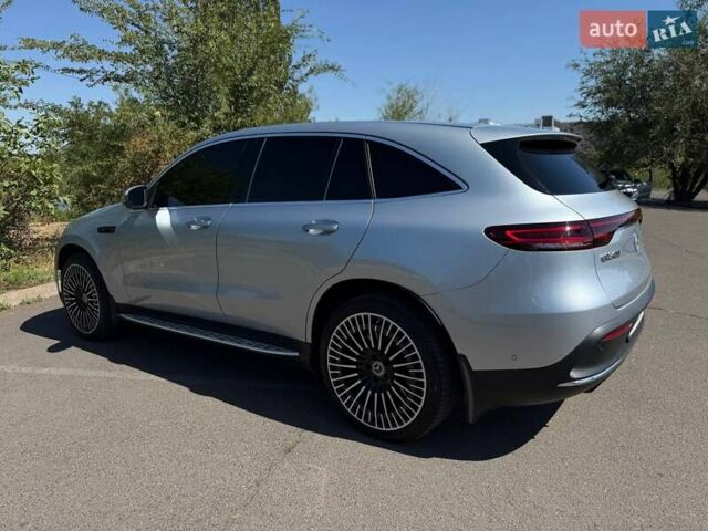 Сірий Мерседес EQC, об'ємом двигуна 0 л та пробігом 62 тис. км за 45500 $, фото 26 на Automoto.ua