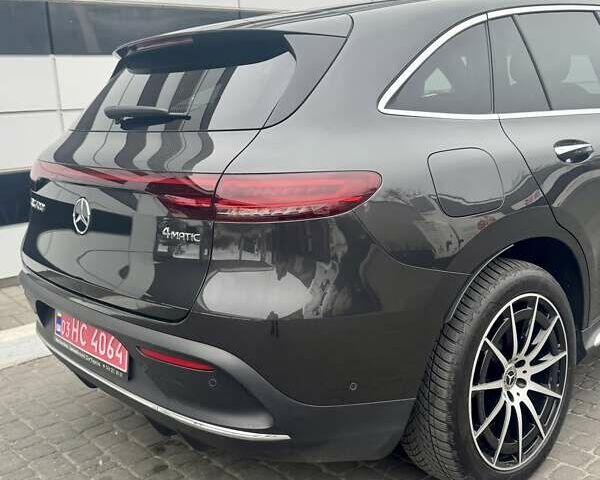 Сірий Мерседес EQC, об'ємом двигуна 0 л та пробігом 138 тис. км за 30500 $, фото 11 на Automoto.ua