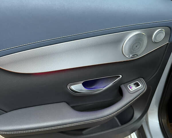 Серый Мерседес EQC, объемом двигателя 0 л и пробегом 70 тыс. км за 36000 $, фото 12 на Automoto.ua