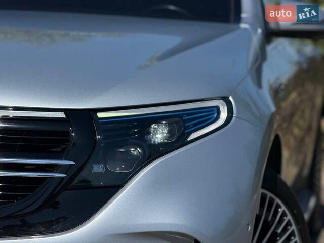Сірий Мерседес EQC, об'ємом двигуна 0 л та пробігом 62 тис. км за 45500 $, фото 5 на Automoto.ua