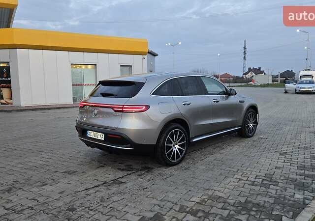 Серый Мерседес EQC, объемом двигателя 0 л и пробегом 111 тыс. км за 30850 $, фото 5 на Automoto.ua