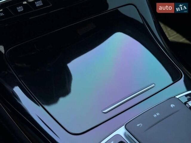 Сірий Мерседес EQC, об'ємом двигуна 0 л та пробігом 62 тис. км за 45500 $, фото 61 на Automoto.ua