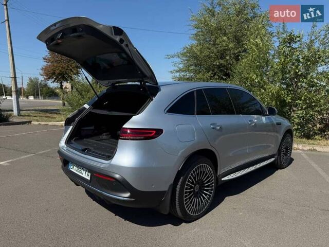 Сірий Мерседес EQC, об'ємом двигуна 0 л та пробігом 62 тис. км за 45500 $, фото 27 на Automoto.ua