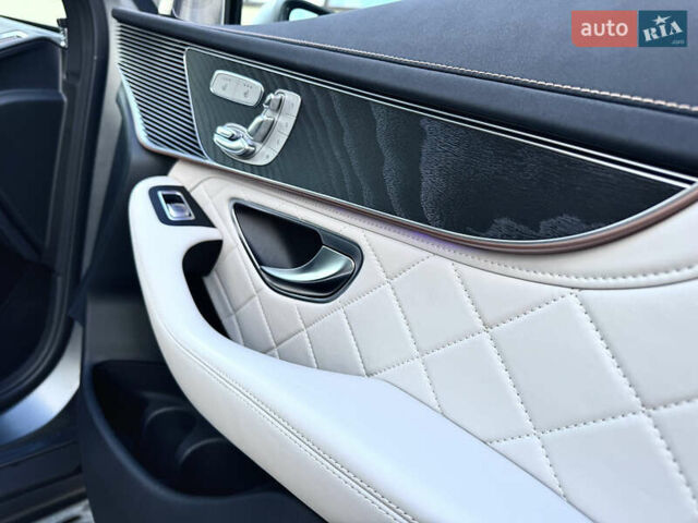 Серый Мерседес EQC, объемом двигателя 0 л и пробегом 118 тыс. км за 34999 $, фото 46 на Automoto.ua