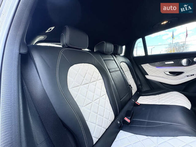 Серый Мерседес EQC, объемом двигателя 0 л и пробегом 118 тыс. км за 34999 $, фото 56 на Automoto.ua