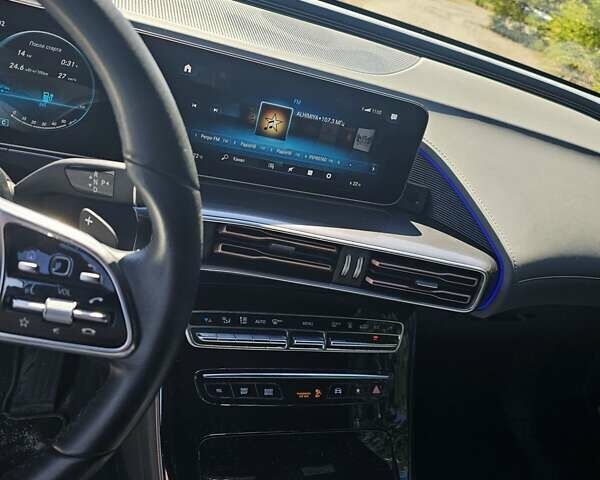 Серый Мерседес EQC, объемом двигателя 0 л и пробегом 22 тыс. км за 32900 $, фото 2 на Automoto.ua