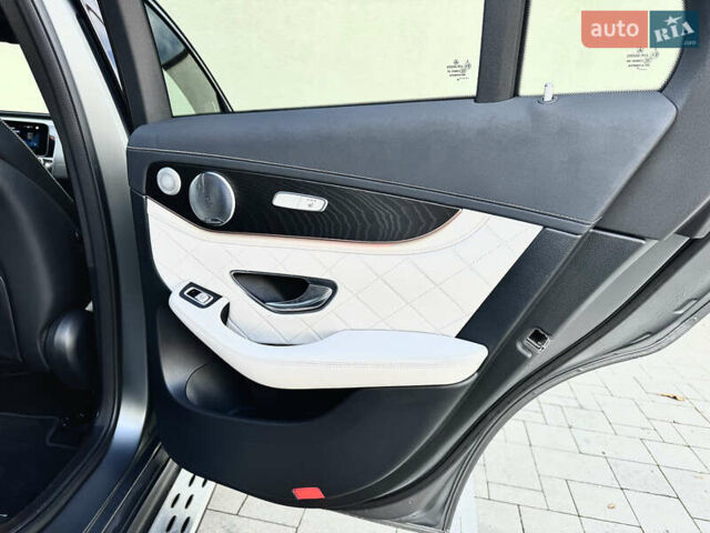 Серый Мерседес EQC, объемом двигателя 0 л и пробегом 118 тыс. км за 34999 $, фото 57 на Automoto.ua