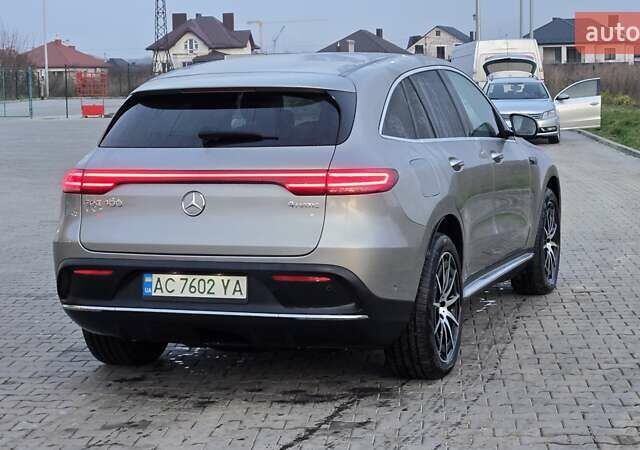 Серый Мерседес EQC, объемом двигателя 0 л и пробегом 111 тыс. км за 30850 $, фото 7 на Automoto.ua