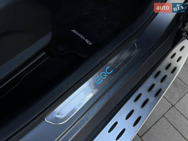 Серый Мерседес EQC, объемом двигателя 0 л и пробегом 118 тыс. км за 34999 $, фото 44 на Automoto.ua