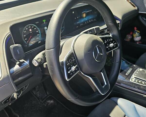 Серый Мерседес EQC, объемом двигателя 0 л и пробегом 22 тыс. км за 32900 $, фото 1 на Automoto.ua