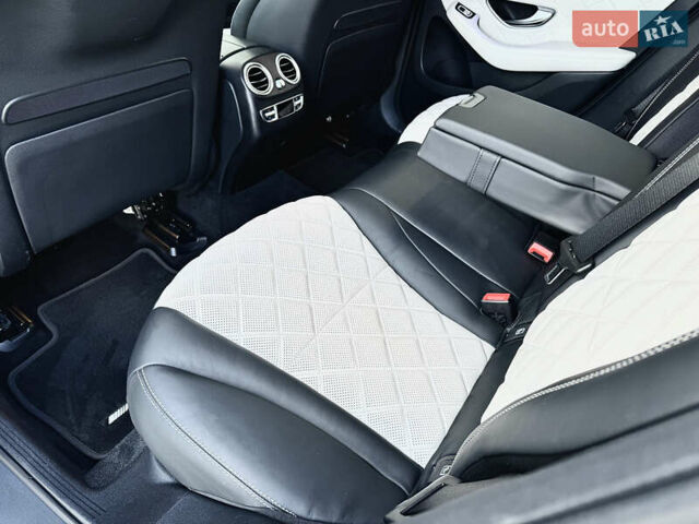 Серый Мерседес EQC, объемом двигателя 0 л и пробегом 118 тыс. км за 34999 $, фото 66 на Automoto.ua