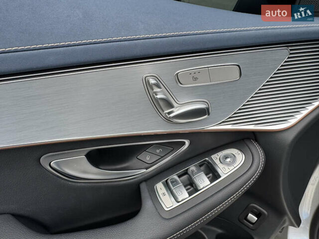 Серый Мерседес EQC, объемом двигателя 0 л и пробегом 58 тыс. км за 31999 $, фото 28 на Automoto.ua