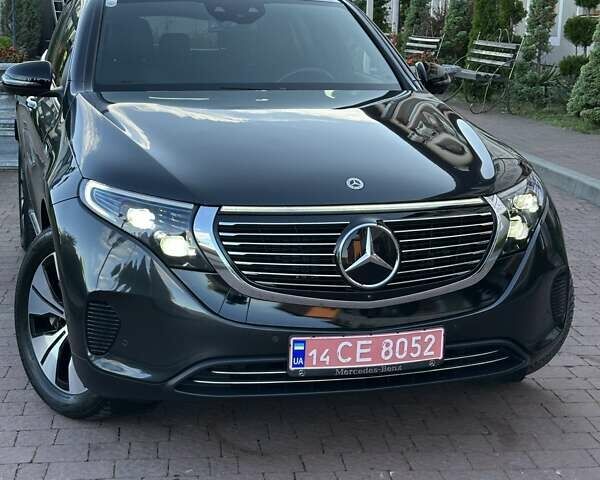 Серый Мерседес EQC, объемом двигателя 0 л и пробегом 25 тыс. км за 36750 $, фото 30 на Automoto.ua