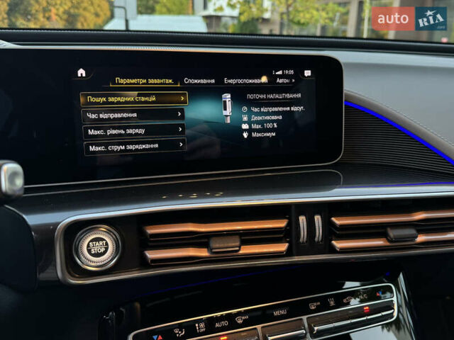 Серый Мерседес EQC, объемом двигателя 0 л и пробегом 90 тыс. км за 36800 $, фото 45 на Automoto.ua