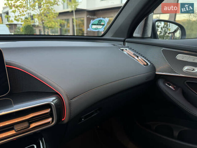 Серый Мерседес EQC, объемом двигателя 0 л и пробегом 90 тыс. км за 36800 $, фото 35 на Automoto.ua