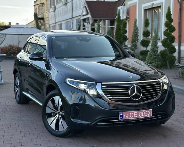 Серый Мерседес EQC, объемом двигателя 0 л и пробегом 25 тыс. км за 36750 $, фото 34 на Automoto.ua