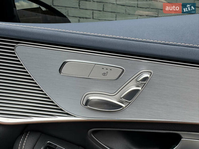 Серый Мерседес EQC, объемом двигателя 0 л и пробегом 58 тыс. км за 31999 $, фото 26 на Automoto.ua