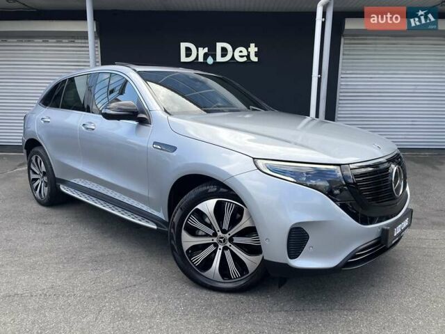 Сірий Мерседес EQC, об'ємом двигуна 0 л та пробігом 102 тис. км за 34900 $, фото 16 на Automoto.ua