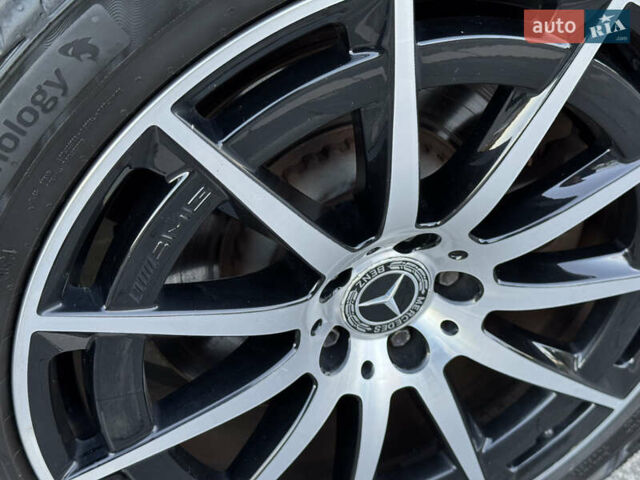 Серый Мерседес EQC, объемом двигателя 0 л и пробегом 90 тыс. км за 36800 $, фото 20 на Automoto.ua