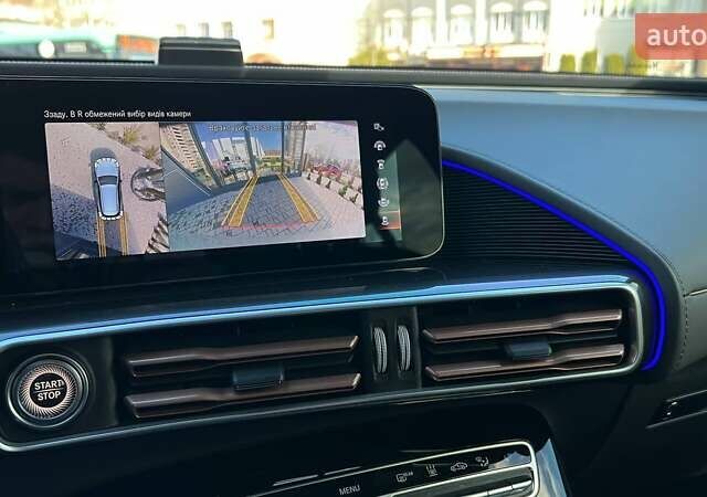 Сірий Мерседес EQC, об'ємом двигуна 0 л та пробігом 57 тис. км за 34700 $, фото 12 на Automoto.ua