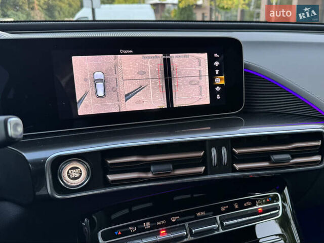 Серый Мерседес EQC, объемом двигателя 0 л и пробегом 90 тыс. км за 36800 $, фото 59 на Automoto.ua