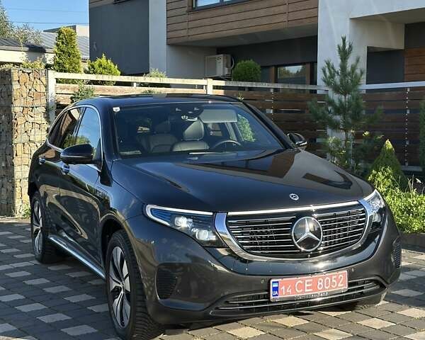 Серый Мерседес EQC, объемом двигателя 0 л и пробегом 25 тыс. км за 36750 $, фото 7 на Automoto.ua