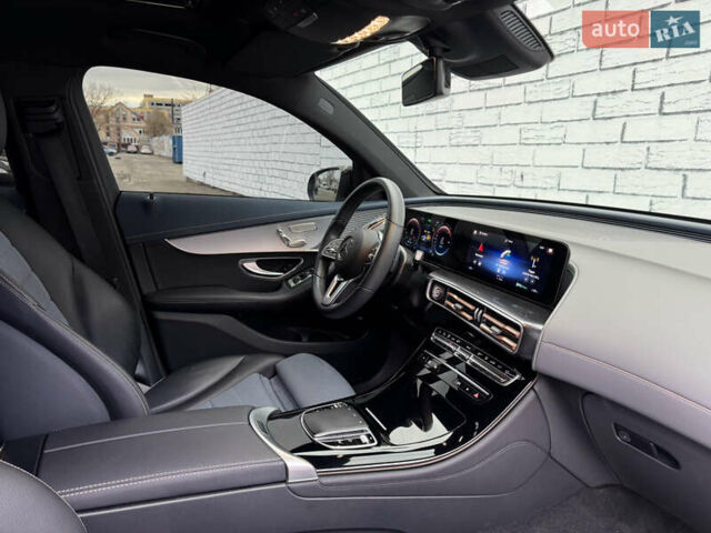 Серый Мерседес EQC, объемом двигателя 0 л и пробегом 58 тыс. км за 31999 $, фото 25 на Automoto.ua