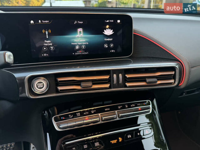 Серый Мерседес EQC, объемом двигателя 0 л и пробегом 90 тыс. км за 36800 $, фото 34 на Automoto.ua