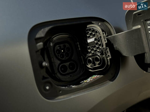 Серый Мерседес EQC, объемом двигателя 0 л и пробегом 47 тыс. км за 38500 $, фото 18 на Automoto.ua