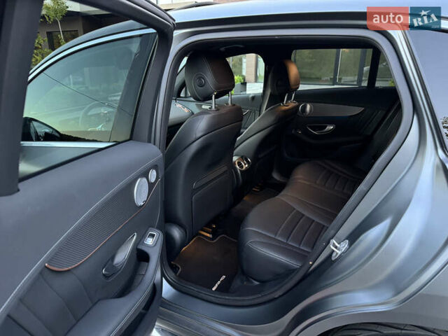 Серый Мерседес EQC, объемом двигателя 0 л и пробегом 90 тыс. км за 36800 $, фото 30 на Automoto.ua