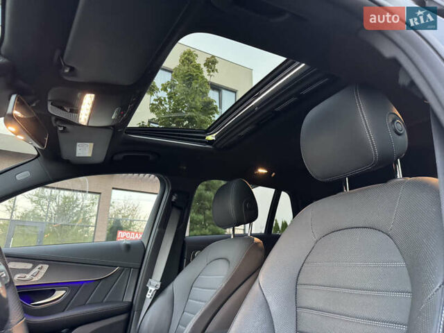 Серый Мерседес EQC, объемом двигателя 0 л и пробегом 90 тыс. км за 36800 $, фото 72 на Automoto.ua