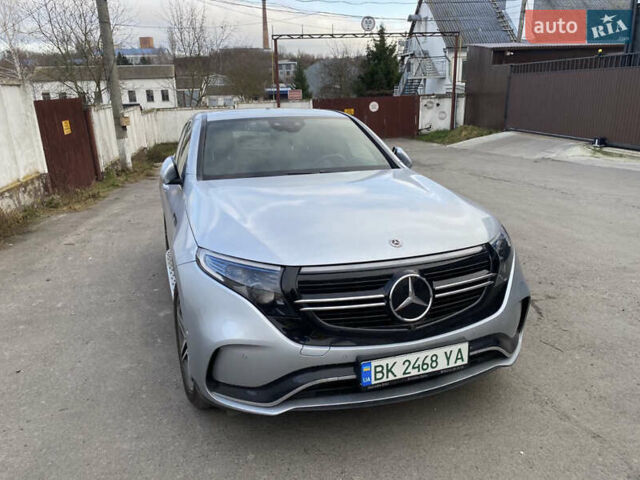 Сірий Мерседес EQC, об'ємом двигуна 0 л та пробігом 70 тис. км за 27800 $, фото 1 на Automoto.ua
