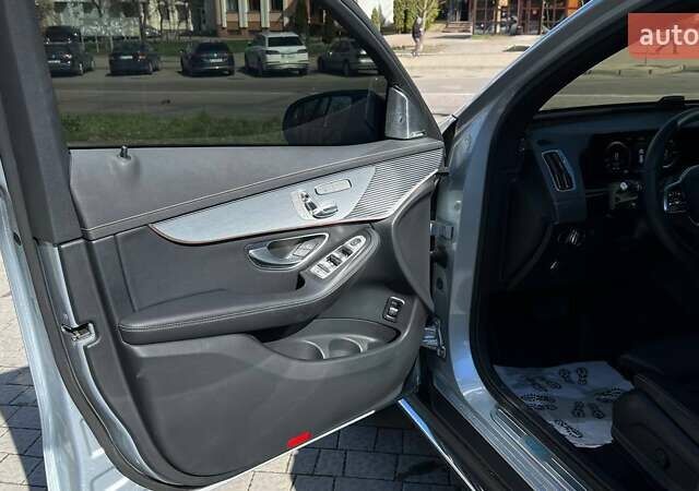 Сірий Мерседес EQC, об'ємом двигуна 0 л та пробігом 57 тис. км за 34700 $, фото 27 на Automoto.ua