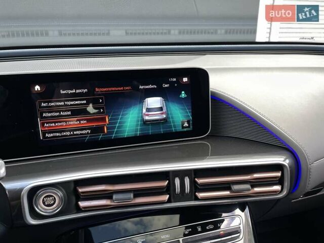 Сірий Мерседес EQC, об'ємом двигуна 0 л та пробігом 102 тис. км за 34900 $, фото 82 на Automoto.ua