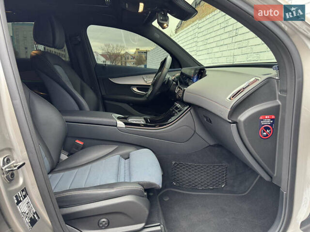 Серый Мерседес EQC, объемом двигателя 0 л и пробегом 58 тыс. км за 31999 $, фото 24 на Automoto.ua