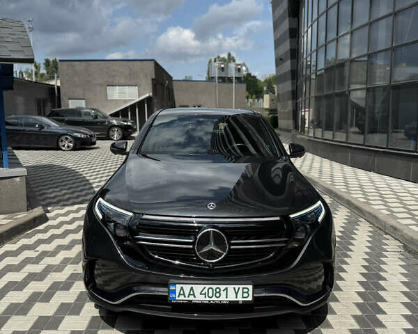 Серый Мерседес EQC, объемом двигателя 0 л и пробегом 74 тыс. км за 38300 $, фото 3 на Automoto.ua