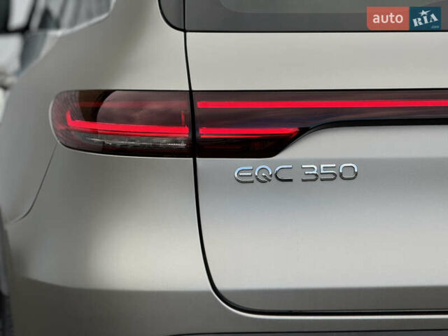 Серый Мерседес EQC, объемом двигателя 0 л и пробегом 58 тыс. км за 31999 $, фото 11 на Automoto.ua