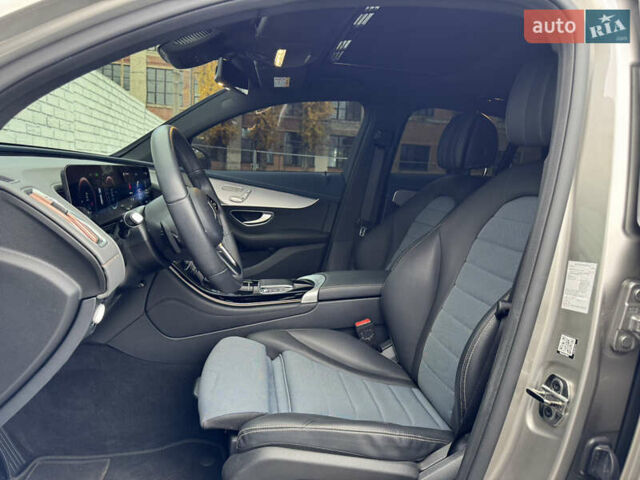 Серый Мерседес EQC, объемом двигателя 0 л и пробегом 58 тыс. км за 31999 $, фото 27 на Automoto.ua