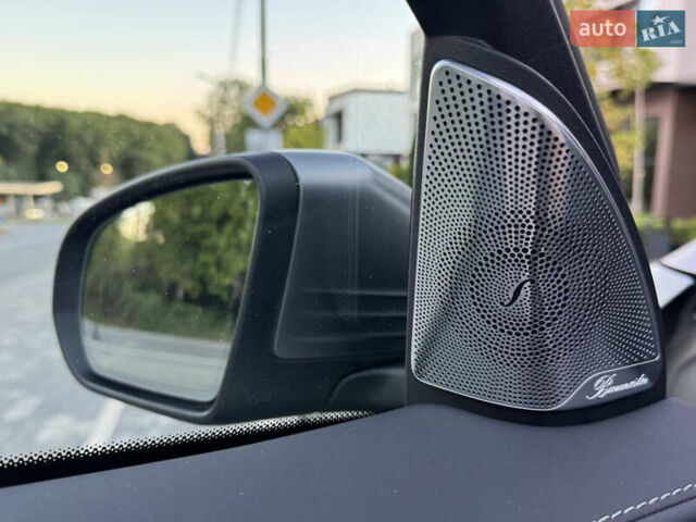 Серый Мерседес EQC, объемом двигателя 0 л и пробегом 90 тыс. км за 36800 $, фото 75 на Automoto.ua