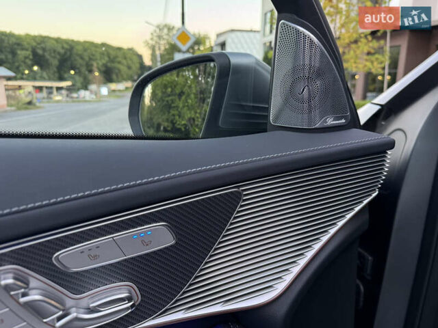 Серый Мерседес EQC, объемом двигателя 0 л и пробегом 90 тыс. км за 36800 $, фото 76 на Automoto.ua