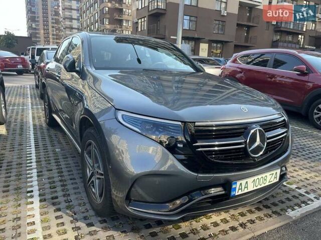 Серый Мерседес EQC, объемом двигателя 0 л и пробегом 25 тыс. км за 39500 $, фото 4 на Automoto.ua
