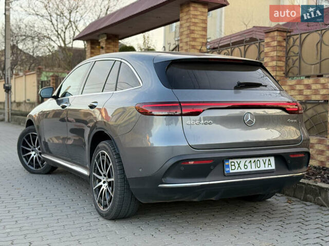 Серый Мерседес EQC, объемом двигателя 0 л и пробегом 30 тыс. км за 38900 $, фото 5 на Automoto.ua