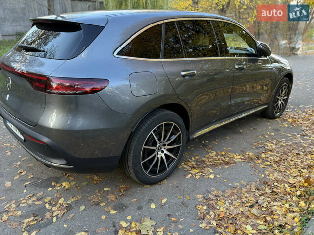 Серый Мерседес EQC, объемом двигателя 0 л и пробегом 30 тыс. км за 39900 $, фото 6 на Automoto.ua