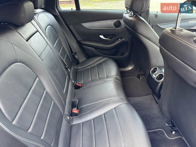 Сірий Мерседес EQC, об'ємом двигуна 0 л та пробігом 66 тис. км за 38800 $, фото 10 на Automoto.ua